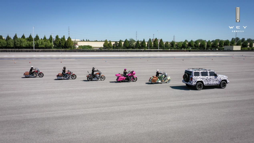 克里夫兰骑士训练开放日，集结日远射贴柱引欢呼，法甲在即，球探报告显示潜力(克利夫兰骑士vs俄克拉荷马城雷霆)-AYX SPORTS